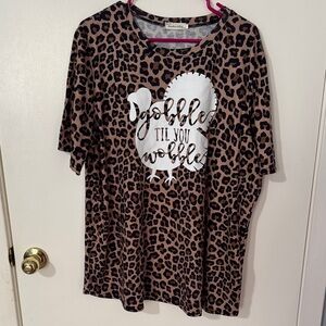 Leopard Print Gobble Til You Wobble T-Shirt - Southern Stitch